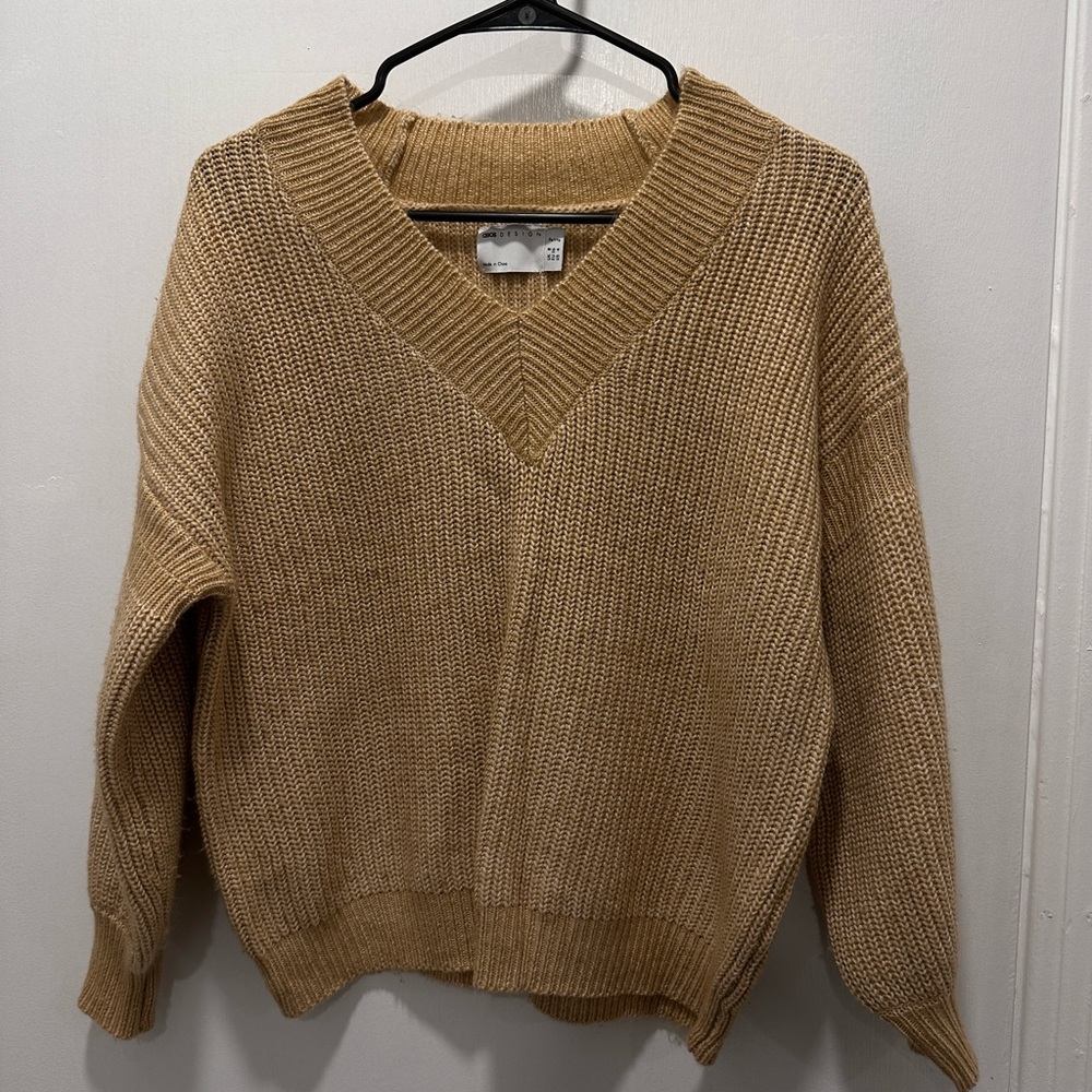 ASOS size 4 light orange beige sweater. Never worn